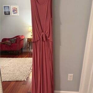 Everly Sleeveless Knot-Front Maxi Dress in Mauve